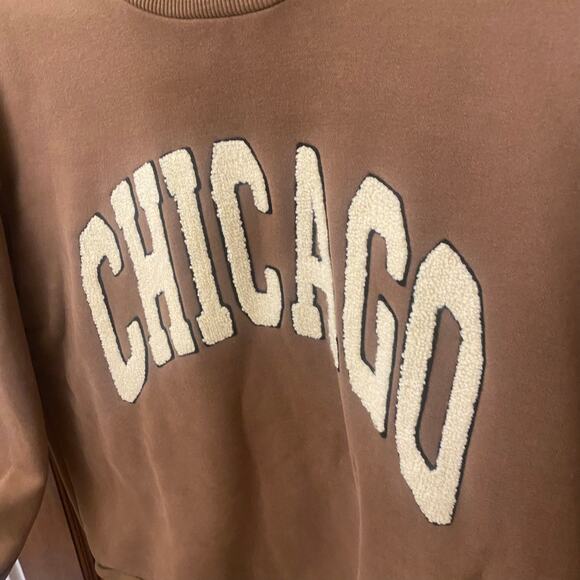 Alice & Wonder Chicago Sweater Brown size S Oversized Sweatshirt Soft $88 - Picture 5 of 14